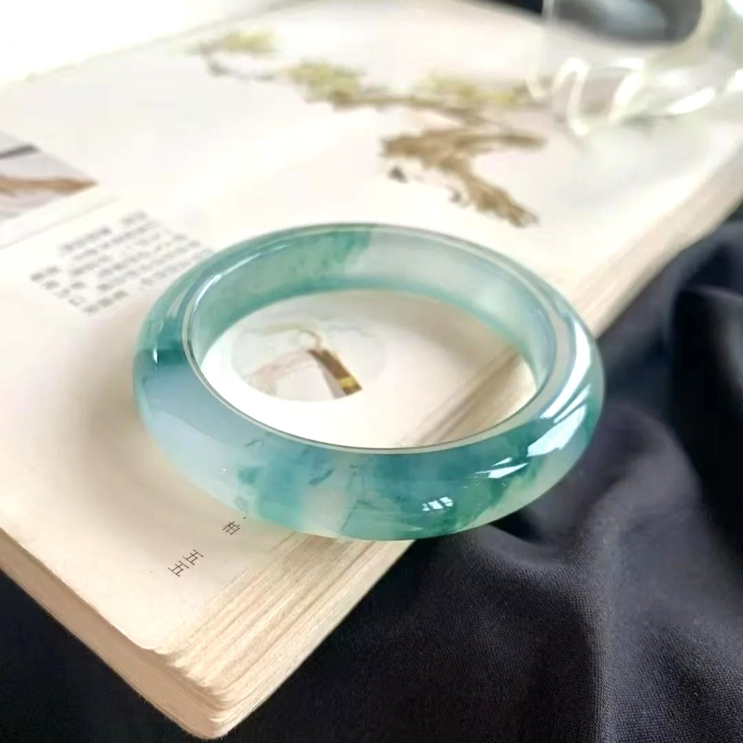 冰种飘花